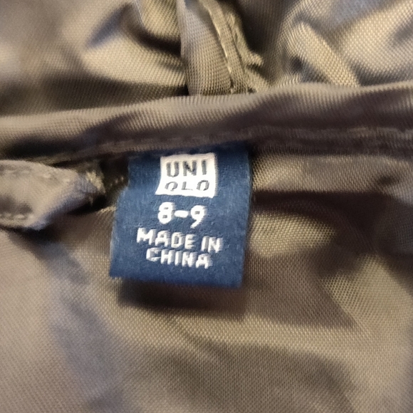 UNICLO kids feather jacket, grey, 8-9 years ✳️✳️✳️ - Picture 3 of 3